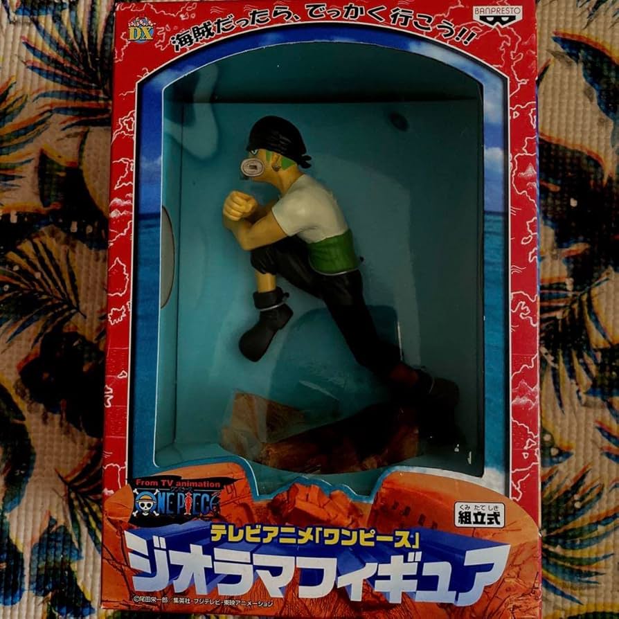 一番くじ　A賞ゾロフィギュア　覇気・武装色ver. Amazon.co.jp: ゾロフィギュアA賞 覇気・武装色ver +ジオラマ